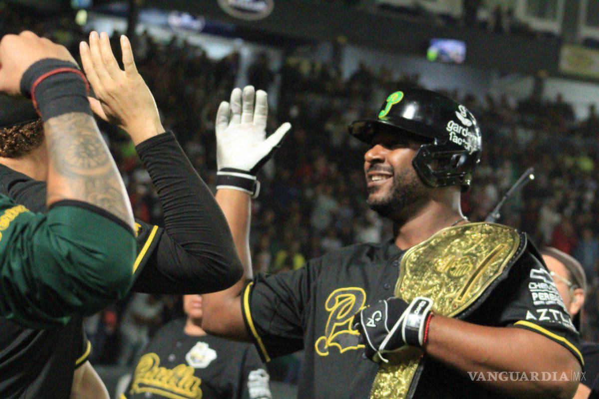 A puro ‘picotazo’, Pericos empata la serie ante los Algodoneros de Unión Laguna