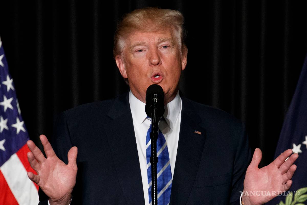 Muro fronterizo está siendo diseñado ahora, advierte Trump