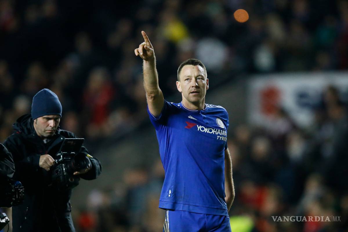 Terry se va del Chelsea