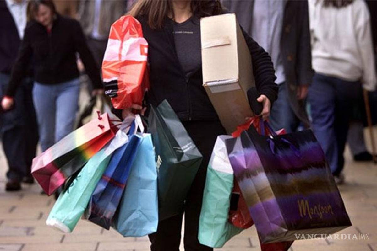 ¿Compras en exceso para Navidad?, podrías tener un desorden psiquiátrico