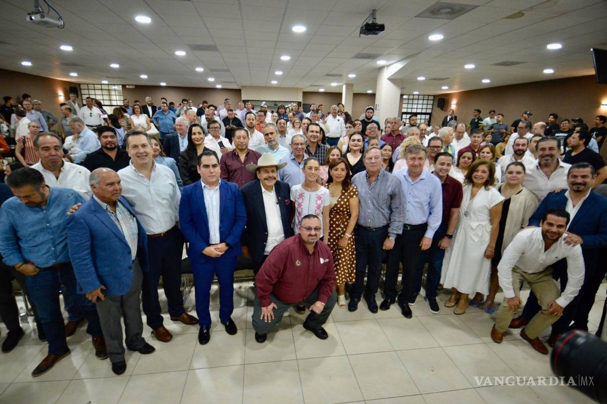 $!Claudia Sheinbaum fue bien recibida por sus correligionarios, y los empresarios invitados a la reunión.
