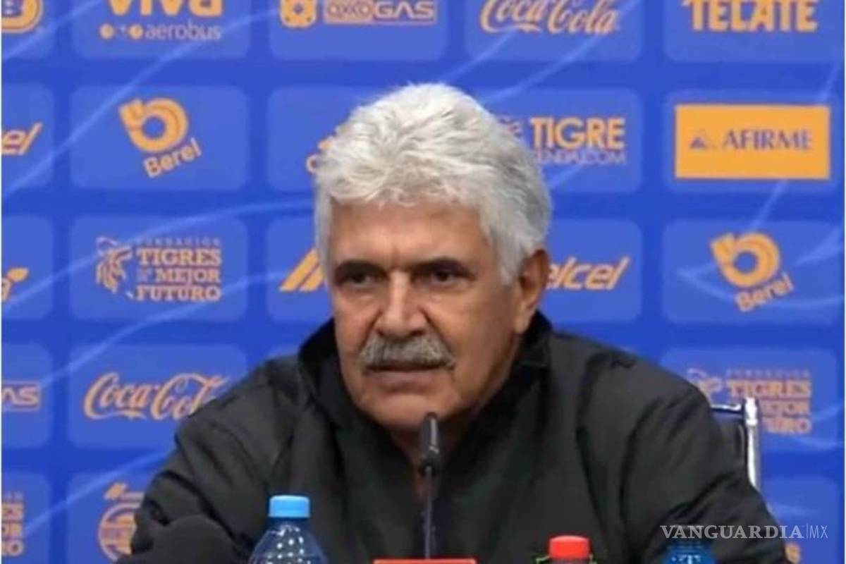 ‘¿Hay viejas, maricones?’... ‘Tuca’ Ferretti causa polémica por declaraciones en rueda de prensa (video)