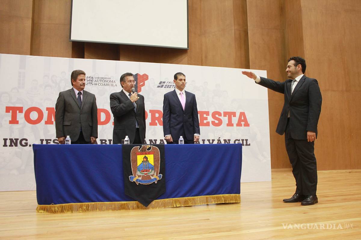 Asumen nuevos directores en la UAdeC