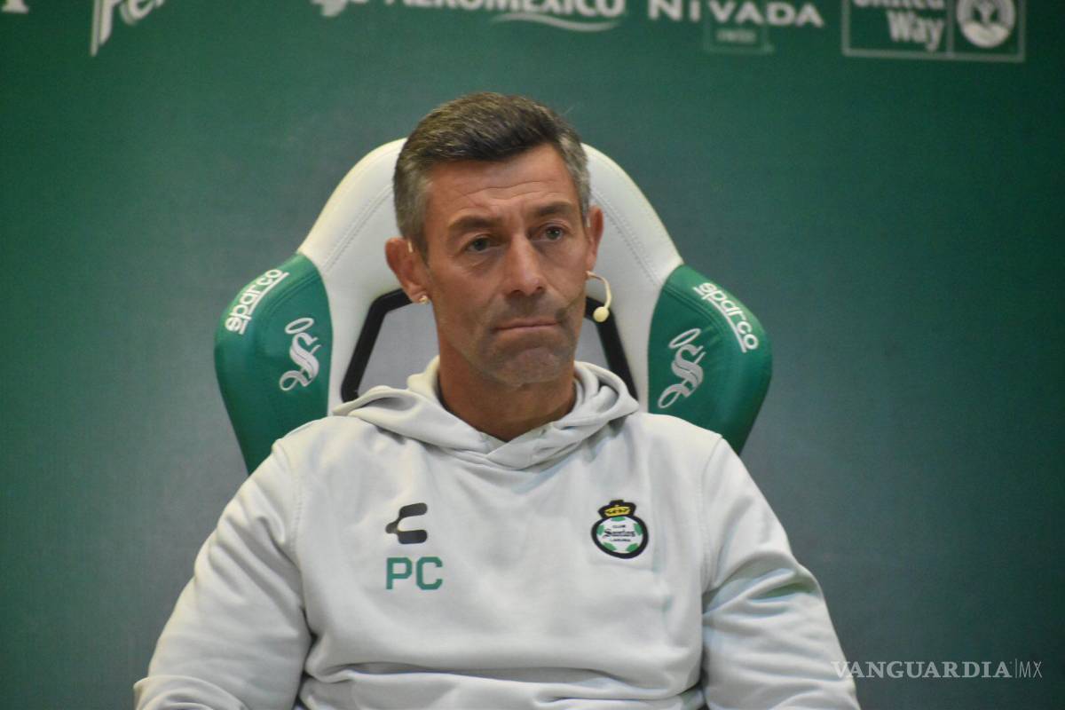 Pedro Caixinha tiene roce con reportero en la presentación de Harold Preciado
