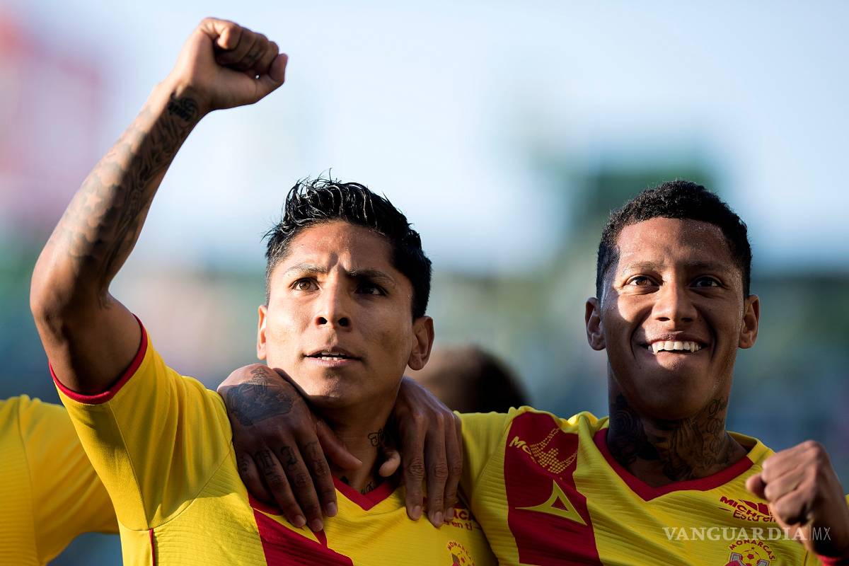 Tres goles de Ruidíaz, tres puntos para Morelia y vencen a León