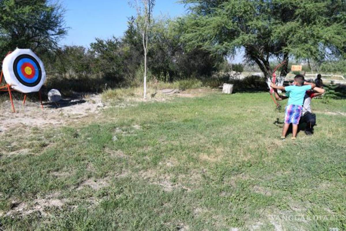 Maestra de Coahuila amenaza a familias; denuncian fraude y acoso