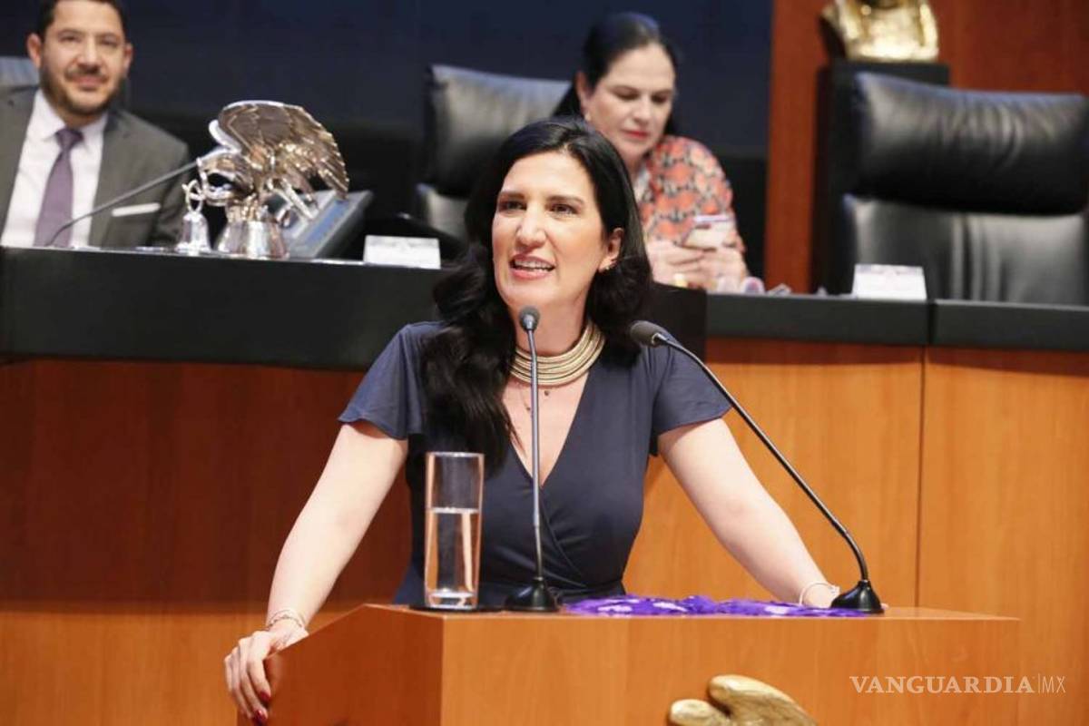 &quot;Propuesta de AMLO rompe con la división de poderes&quot;, asegura senadora del PAN