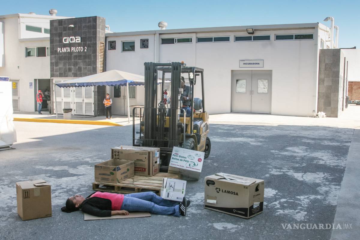 $!Realizan simulacro de lesionados en el Ciqa de Saltillo