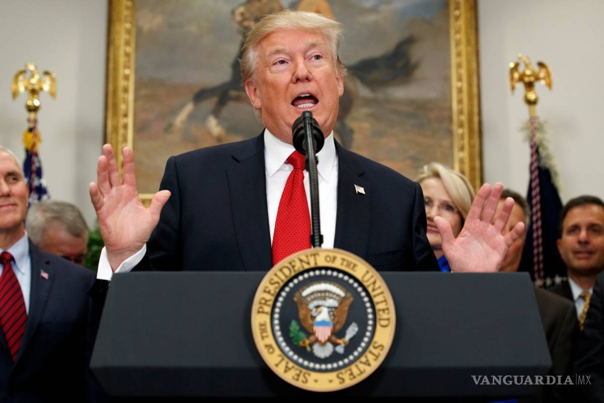 Endurece Donald Trump estrategia con Irán y mantiene el acuerdo nuclear