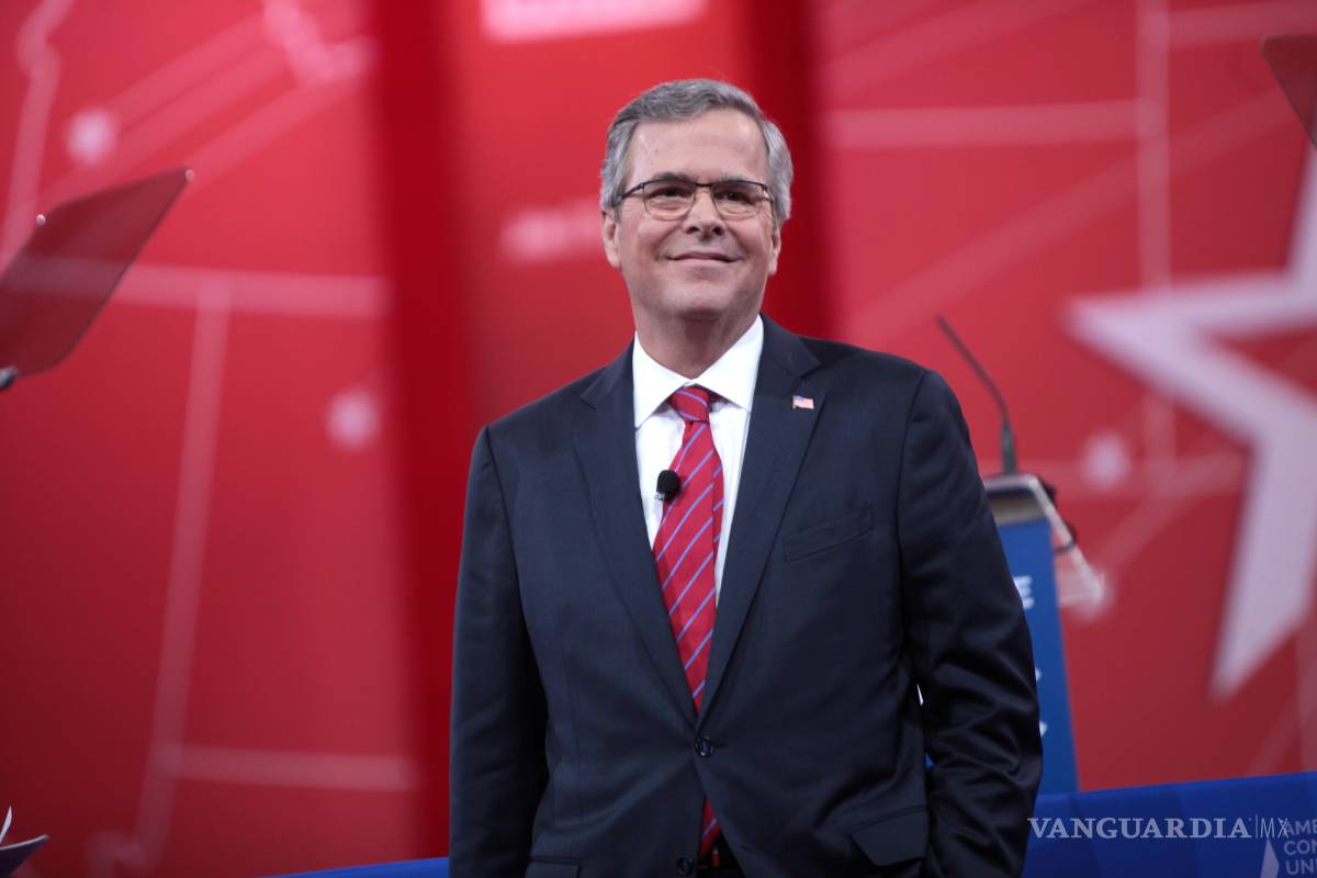 Jeb Bush se retira de la carrera presidencial