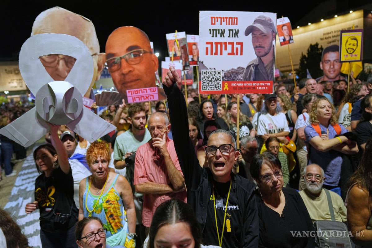 $!Protesta para exigir la devolución de los cuerpos de los rehenes secuestrados por Hamás que aún se encuentran en la Franja de Gaza.