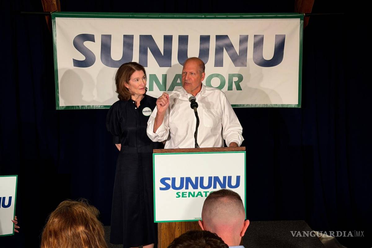 $!El candidato republicano al Senado, John E. Sununu, se dirige a sus partidarios en Manchester, poco después de ganar las elecciones primarias de su partido.