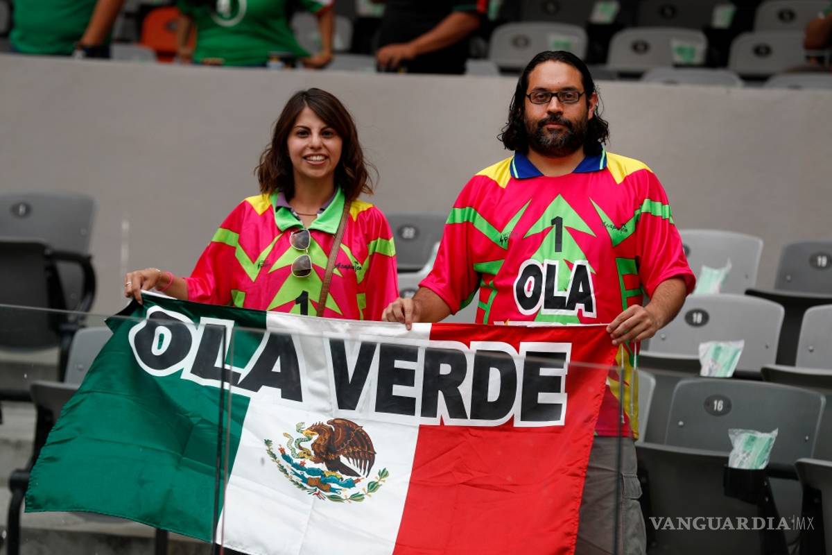 Ola Verde acompaña al Tri a Rusia