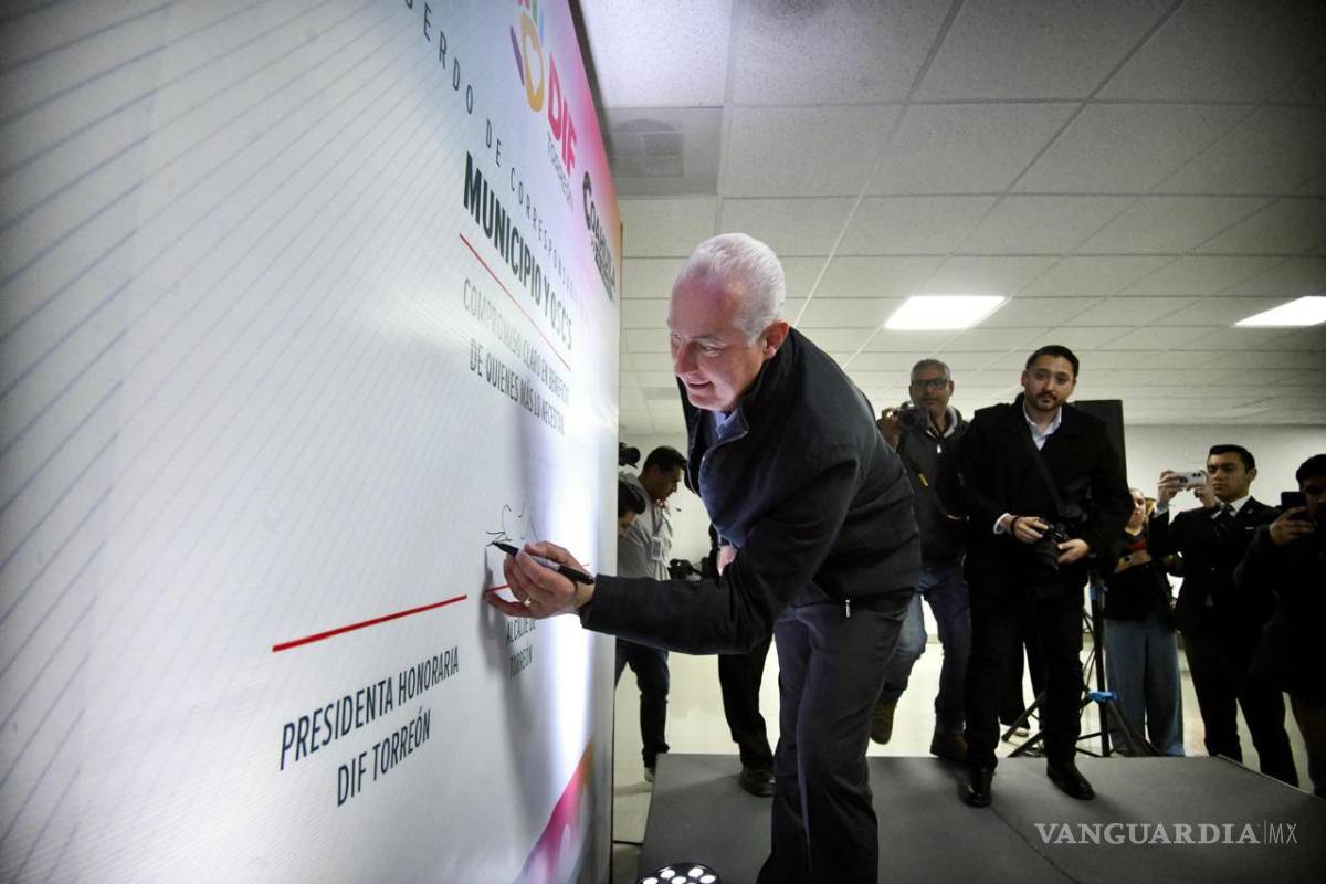 $!Román Alberto Cepeda dio su mensaje en el evento de entrega de recursos.