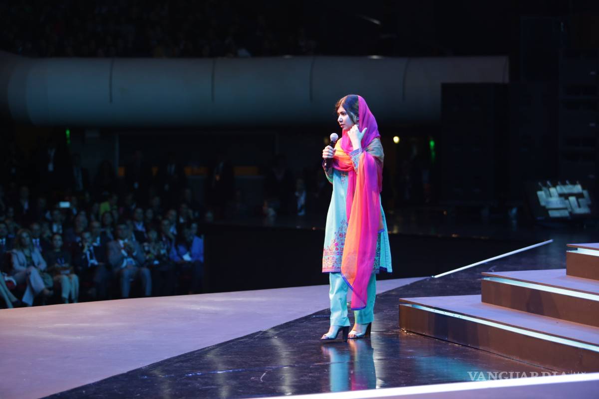 $!Malala habla ante 10 mil jóvenes en México Siglo XXI (En Vivo)