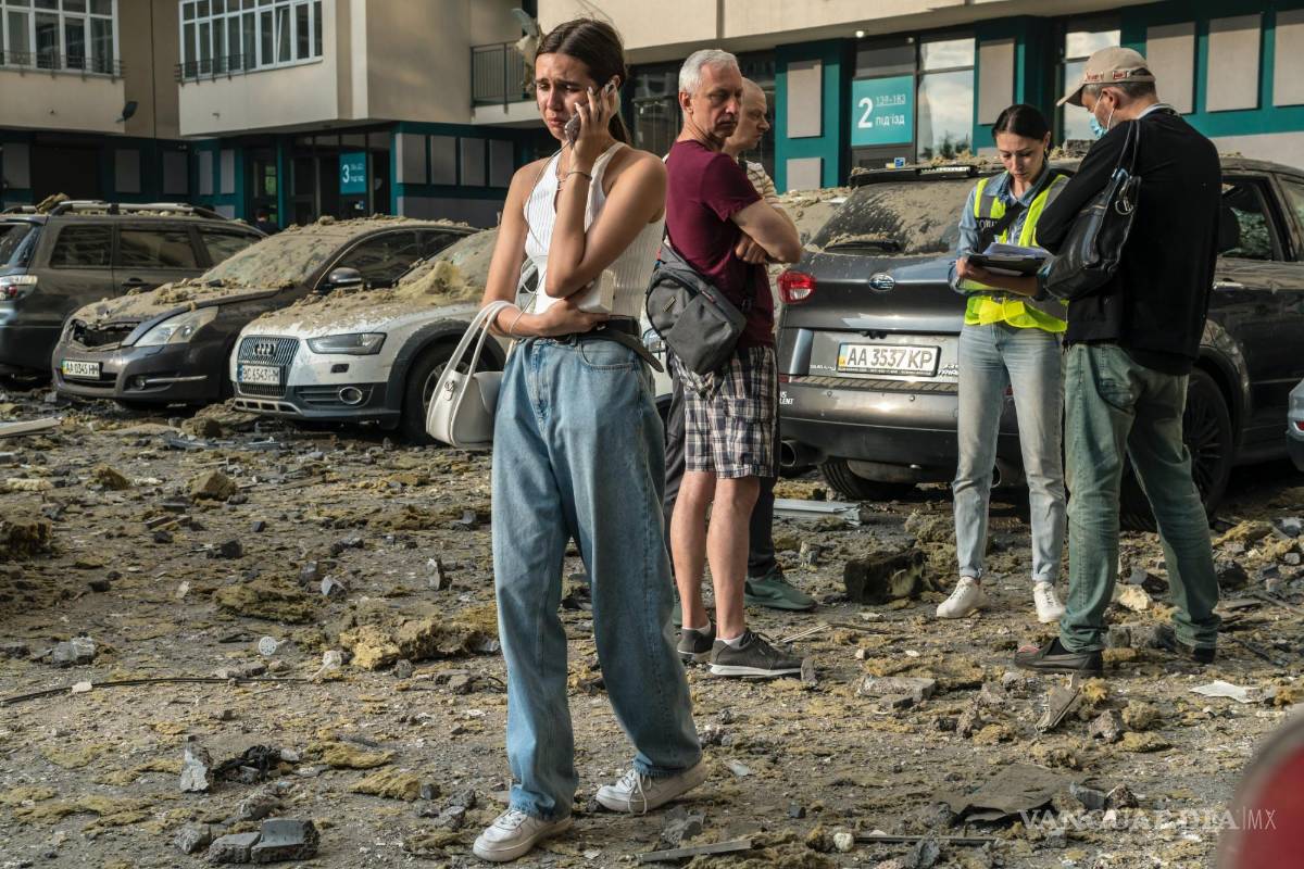 $!El personal de respuesta a emergencias en Kievno solo ofrece atención física a las víctimas de los ataques aéreos, también apoyo de salud mental.