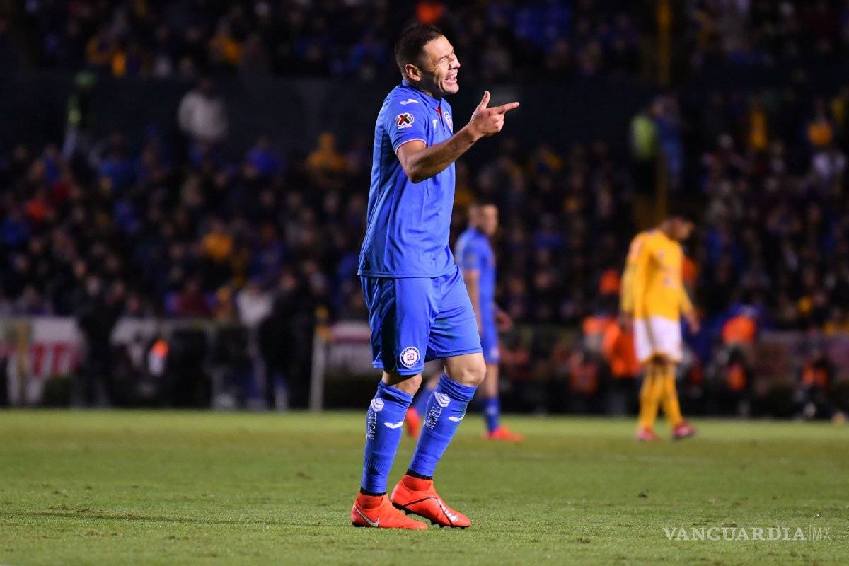 ¡Árbitro ciego! Pablo Aguilar se burla en su Instagram