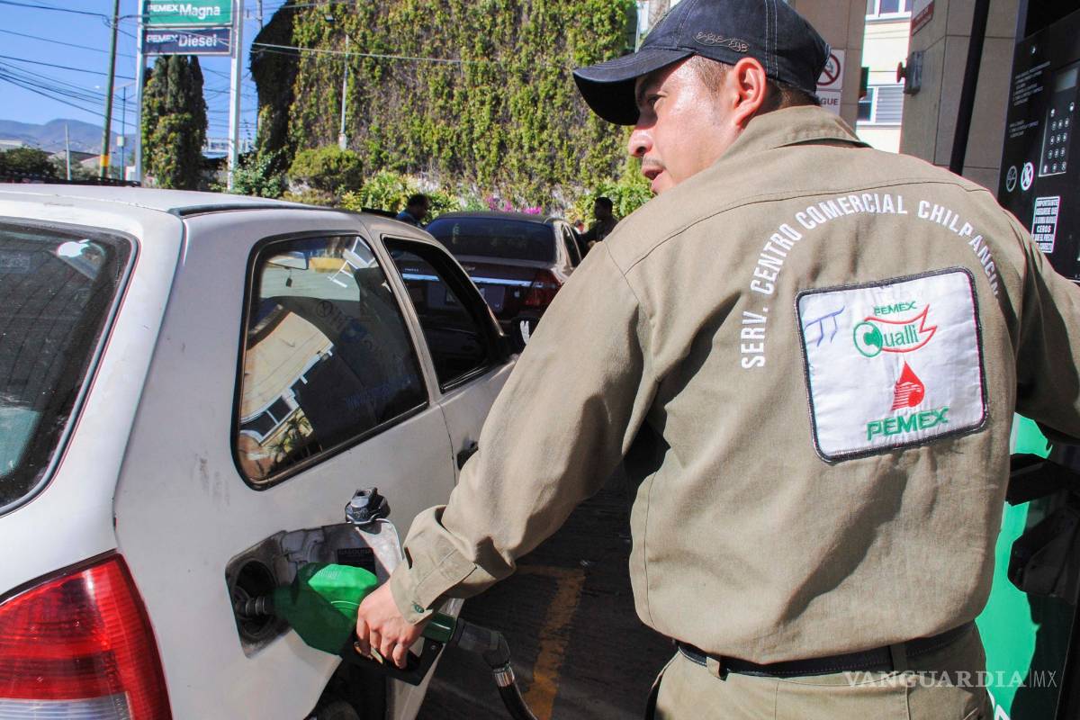 Aumento a gasolina impulsará uso de energías limpias: Semarnat