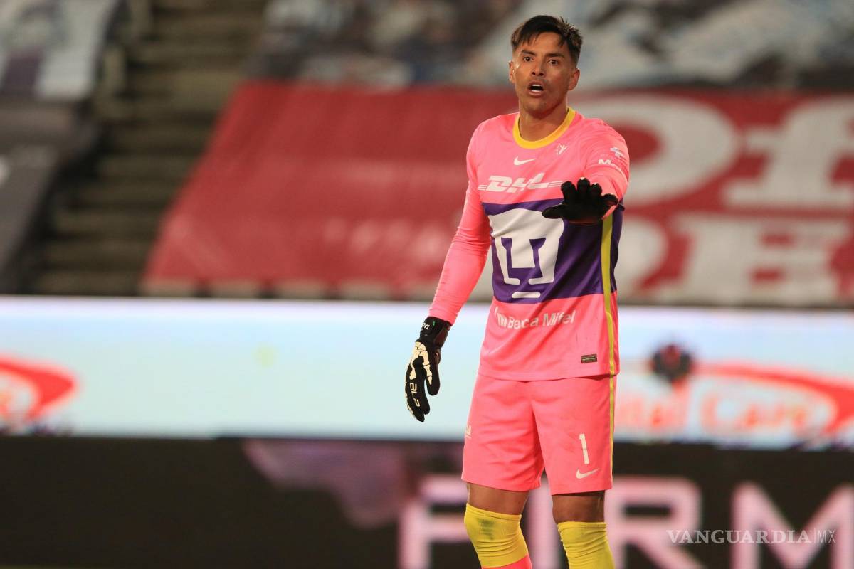 $!El portero Alfredo Talavera de los Pumas de la UNAM ha sido crítico con el uso de las vacunas. EFE/David Martínez Pelcastre