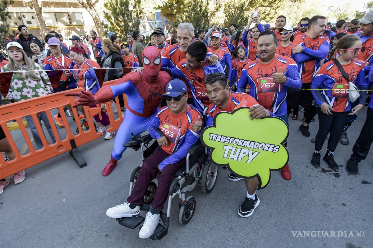 $!Carrera Spider Run que se llevó a cabo en el Colegio Zaragoza, donde además de la participación de más de mil 500 corredores, un grupo de niños del CAM apoyados por la empresa TUPY hicieron una carrera especial.