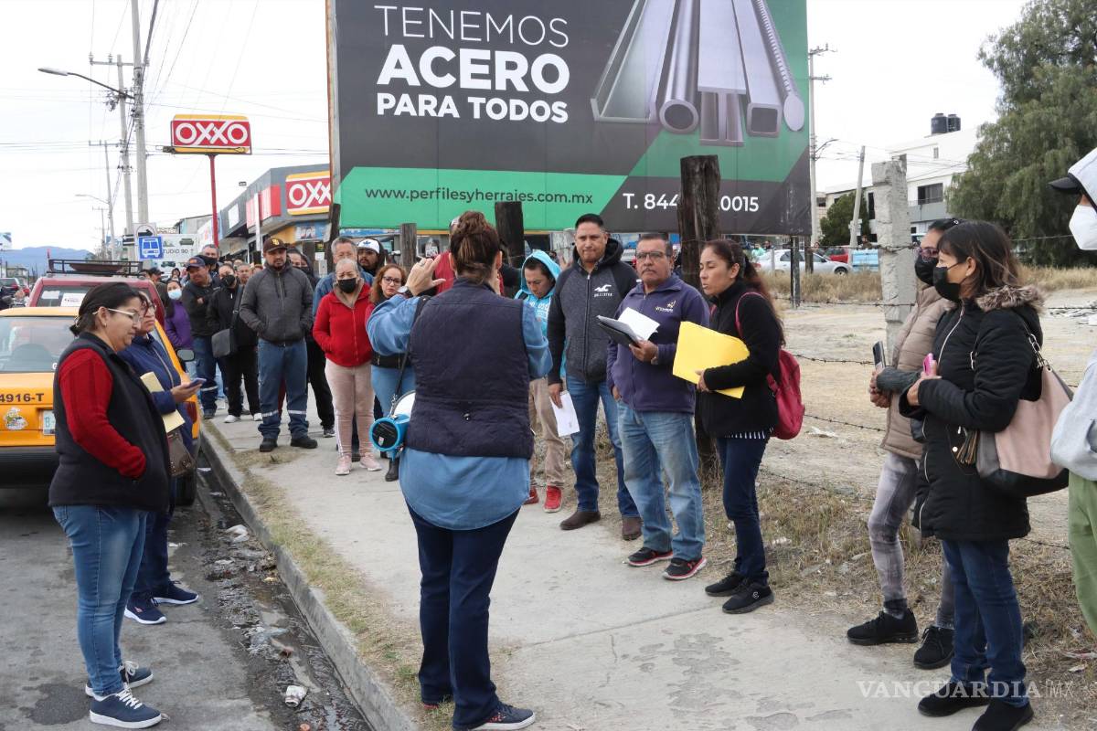 $!En las oficinas las personas solo reciben la asesoría.