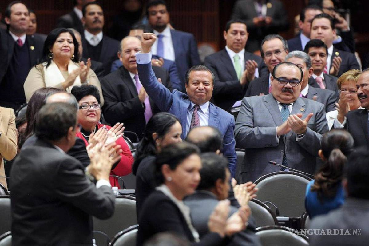 Diputados y senadores gastaron 452 millones de pesos en seguros médicos