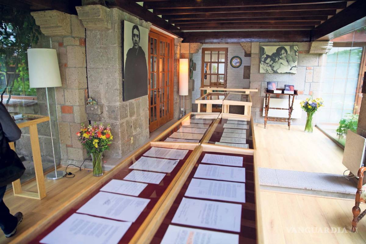 $!En sólo dos semanas, Emilia, nieta de Gabriel García Márquez, y su padre, Gonzalo García Barcha, hicieron una selección de las 150 cartas halladas en una caja.