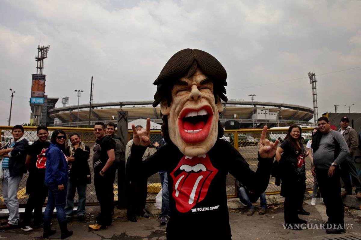 Juanes acompaña a los Rolling Stones en su debut en Colombia