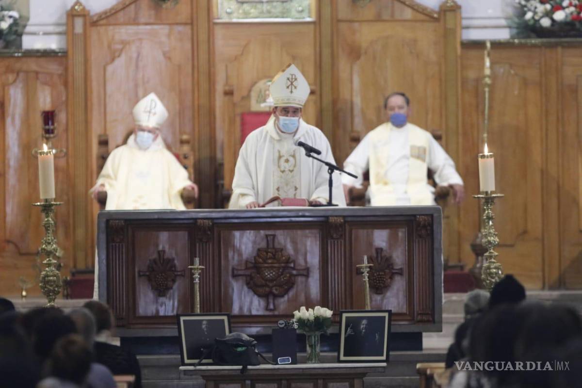 Le dan el último adiós al padre ‘Gofo’ con misa en la Catedral de Saltillo