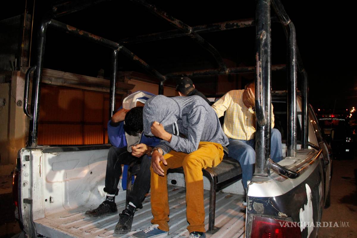 Riña deja daños y varias personas lesionadas en colonia de Saltillo