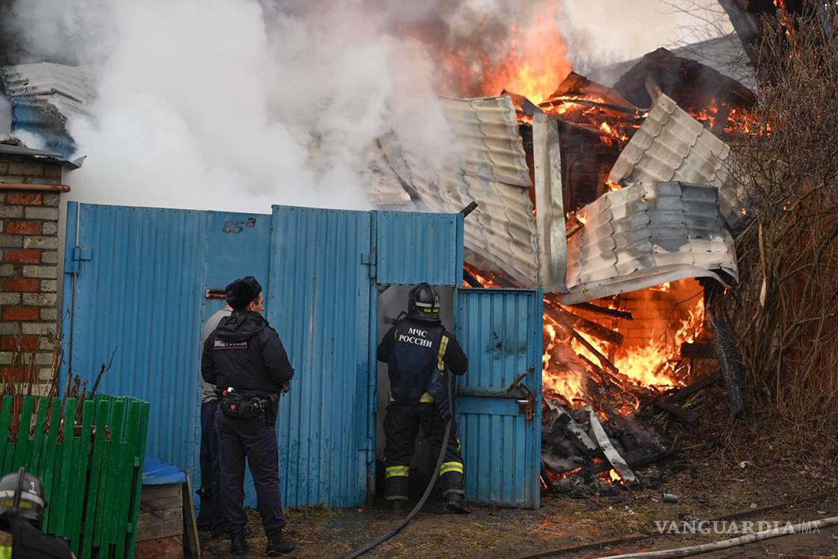$!El gobernador regional de Belgorod, Viacheslav Gladkov, reconoció que la semana pasada fallecieron 16 personas y 98 resultaron heridas.