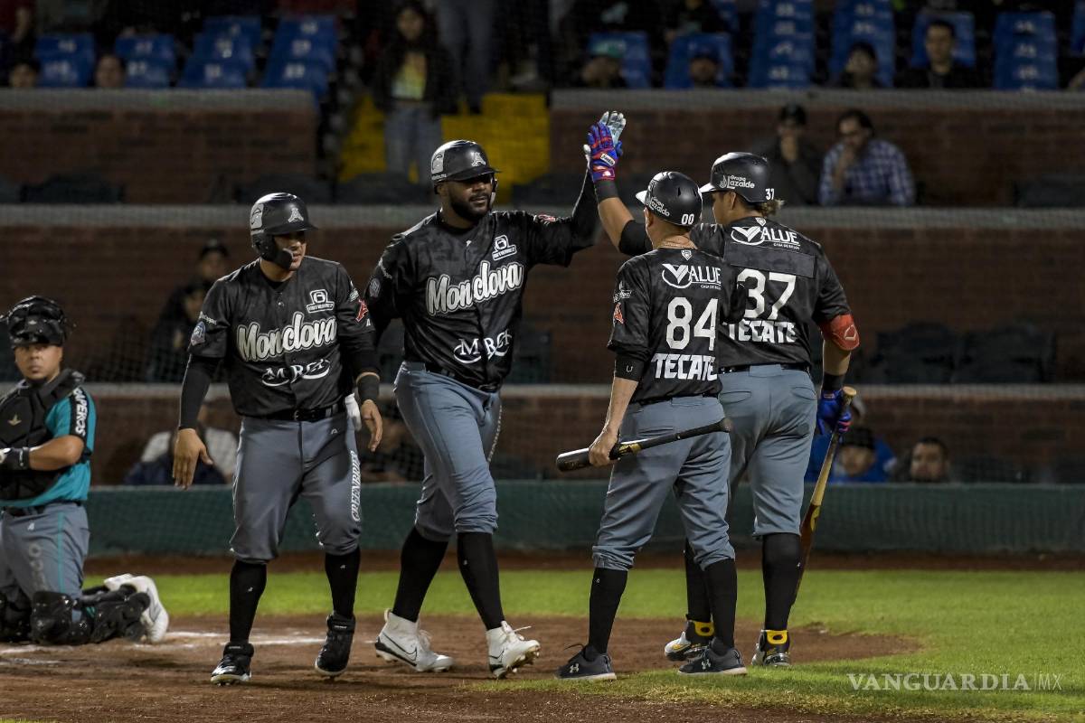 $!Saraperos vs Acereros: la Nave Verde sella espectacular empate a 10 carreras contra Monclova