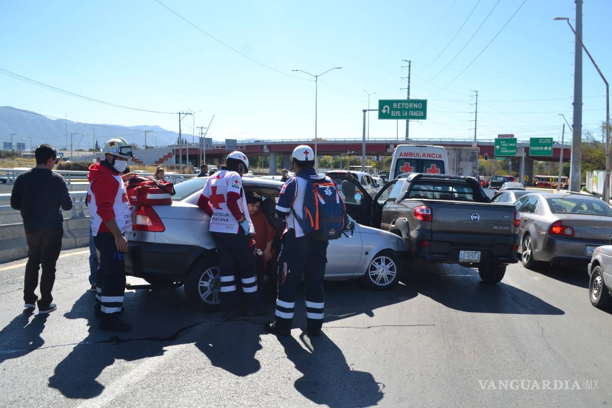 Mecánico provoca carambola