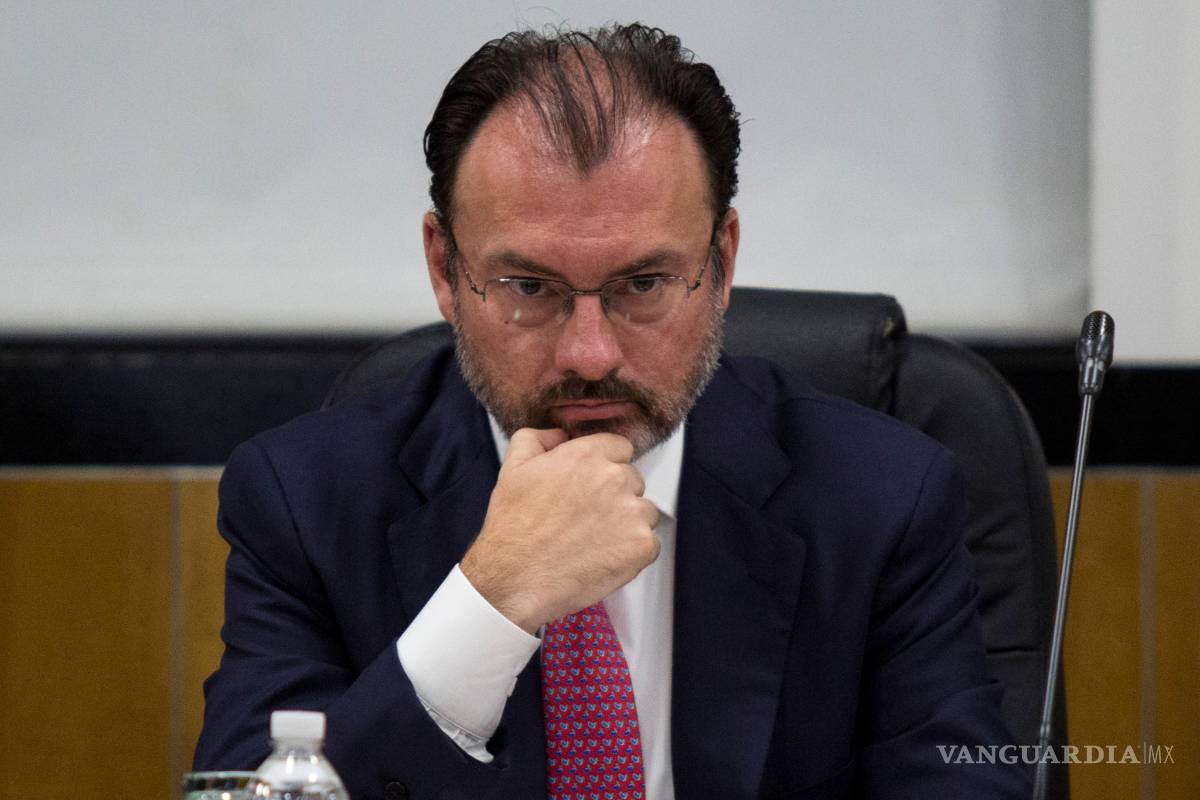 México podrá emprender acciones legales hasta que muro esté construido, señala Videgaray