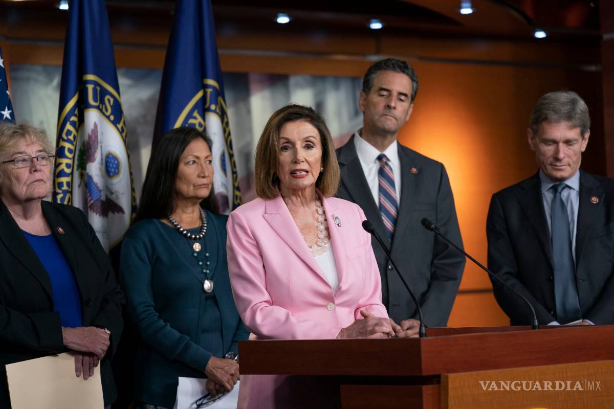 Dan los demócratas el primer paso para un eventual juicio político contra Trump