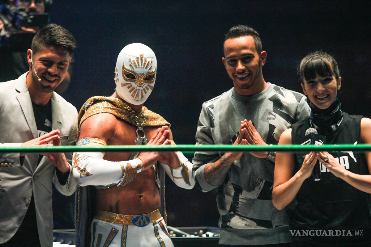 Lewis Hamilton enfrenta a Oribe Peralta y Mistico en reta de futbolito