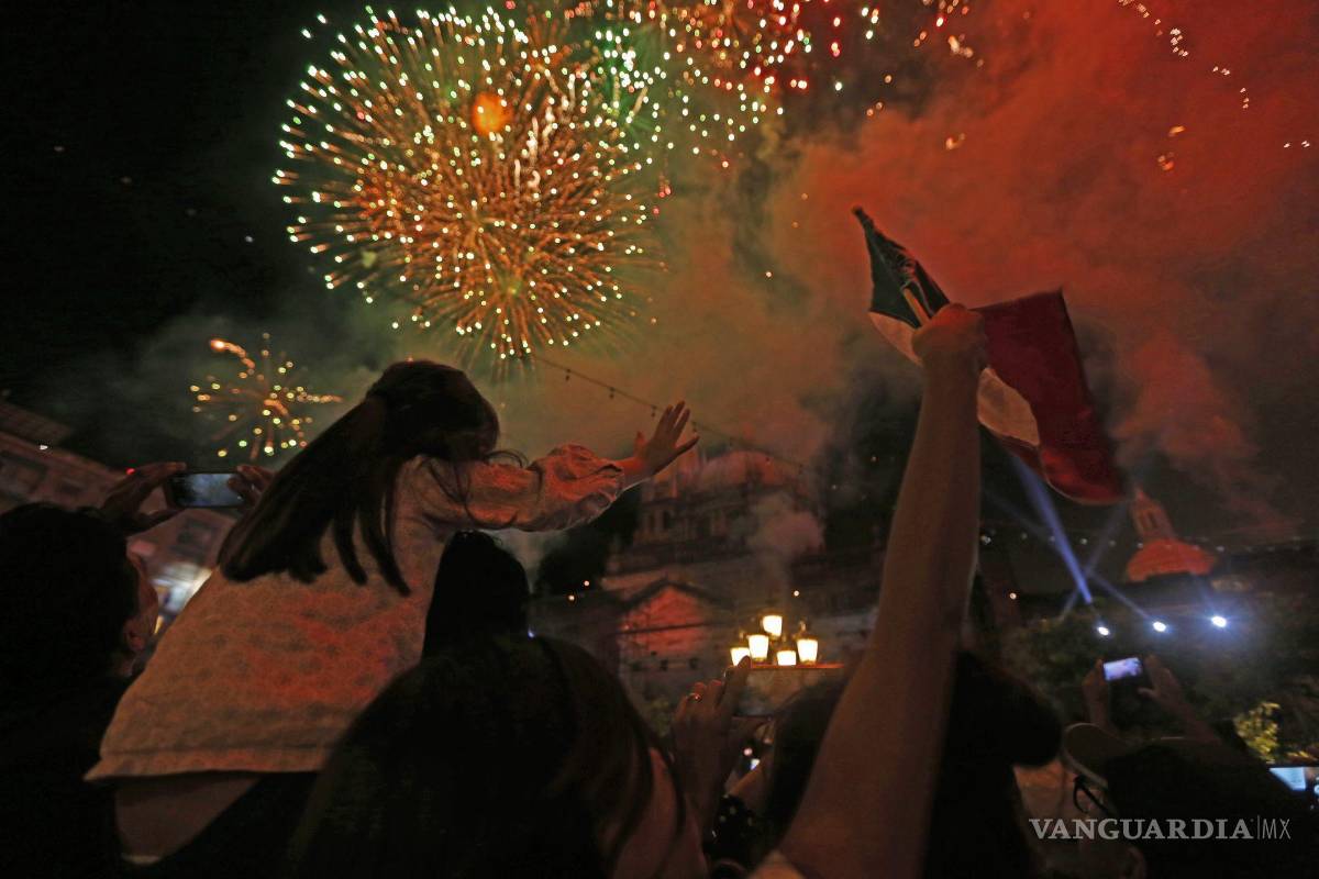 $!“En estas fechas patrias, no olvides que la pirotecnia daña física y emocionalmente a nuestras mascotas”, es el llamado de decenas de páginas en redes sociales.