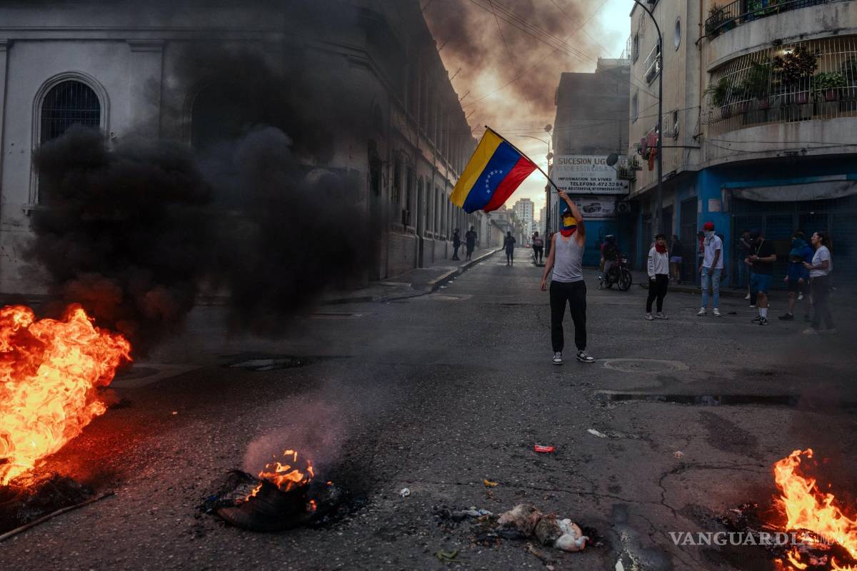 $!Una protesta antigubernamental en el centro de Caracas, Venezuela.