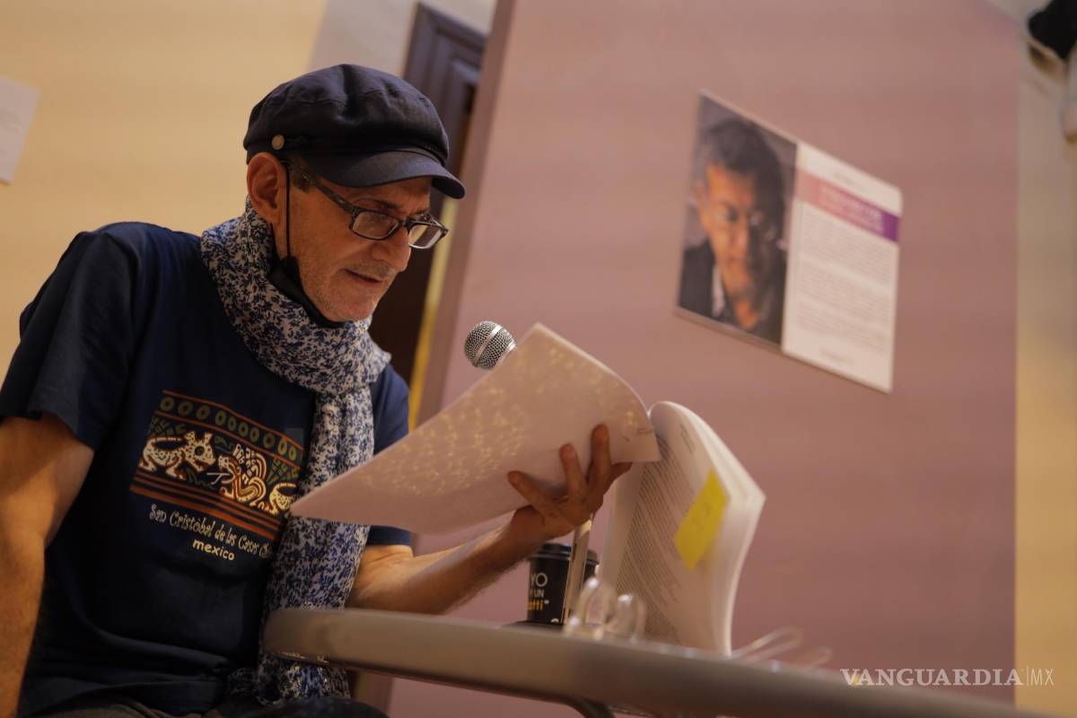 $!Saltillo, Coah. Mex. 21 de abril del 2022 Presentación de exposión y homenaje del poet Alfredo Galindo, en el museo Rubén Herrera