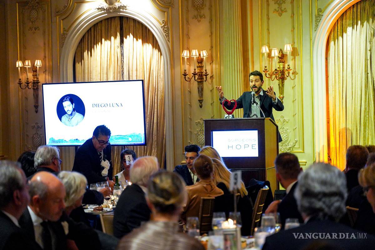 $!Tras de ponerle los cuernos a Rafael Sánchez Navarro, Marina de Tavira presume su amor con Diego Luna