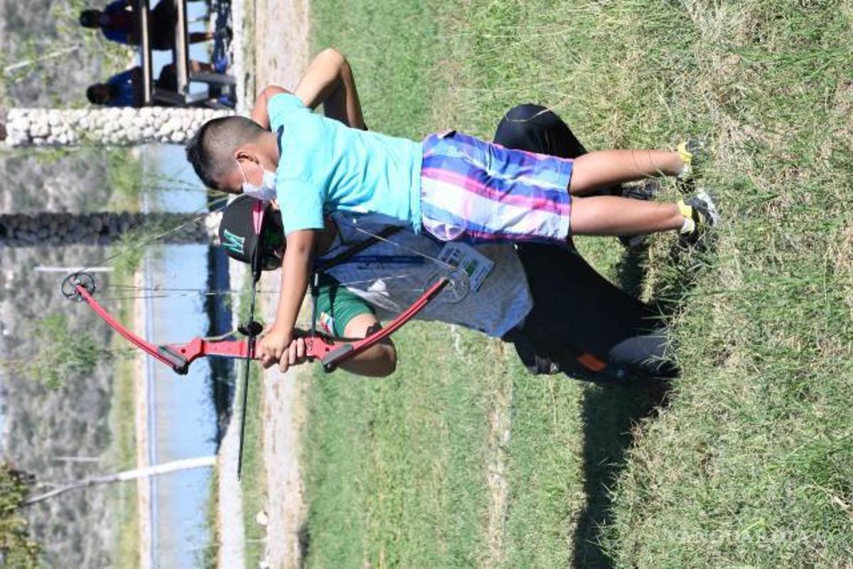 Maestra de Coahuila amenaza a familias; denuncian fraude y acoso