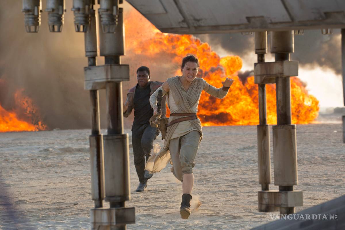 J.J. Abrams revela lo que tuvo que eliminar de 'Star Wars'