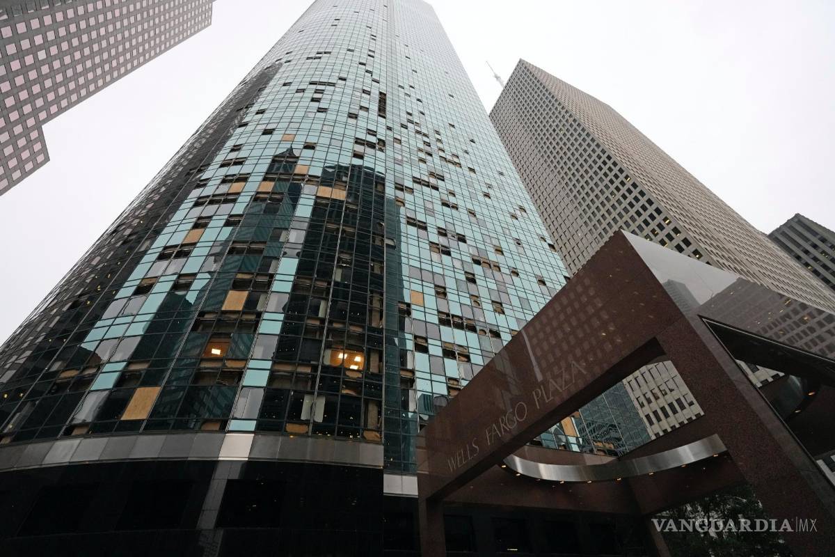 Así amanece Houston tras el paso de potentes tormentas que dejaron 4 muertos y a 900,000 viviendas y negocios sin electricidad (fotos)