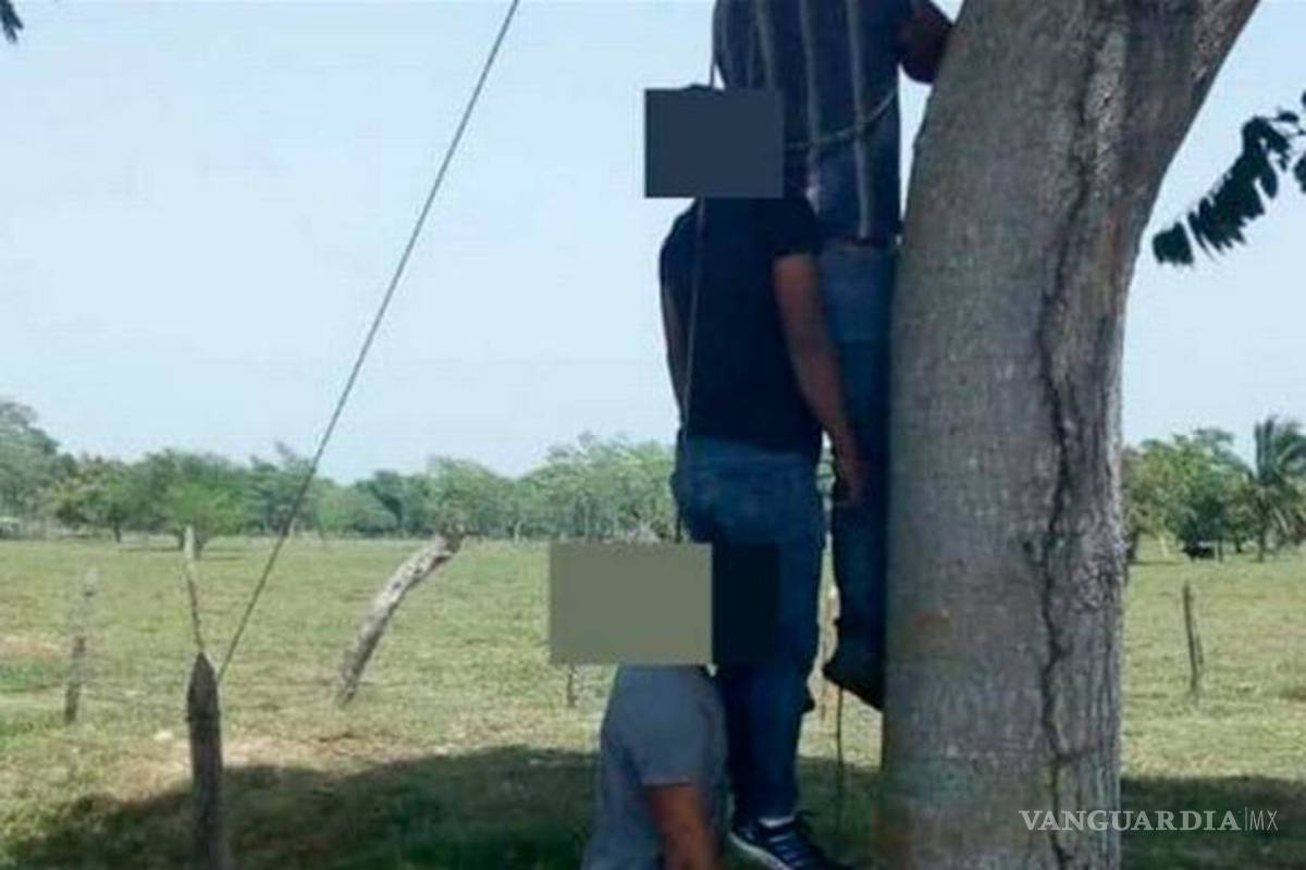 Autoridades no pueden hacer nada y pobladores linchan a siete en Puebla