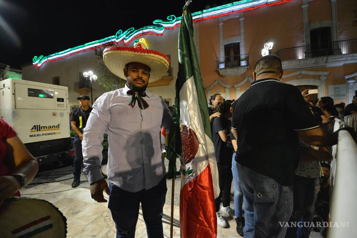 $!Da Riquelme su último grito de independencia como gobernador: ‘¡Viva la unidad de los mexicanos!’