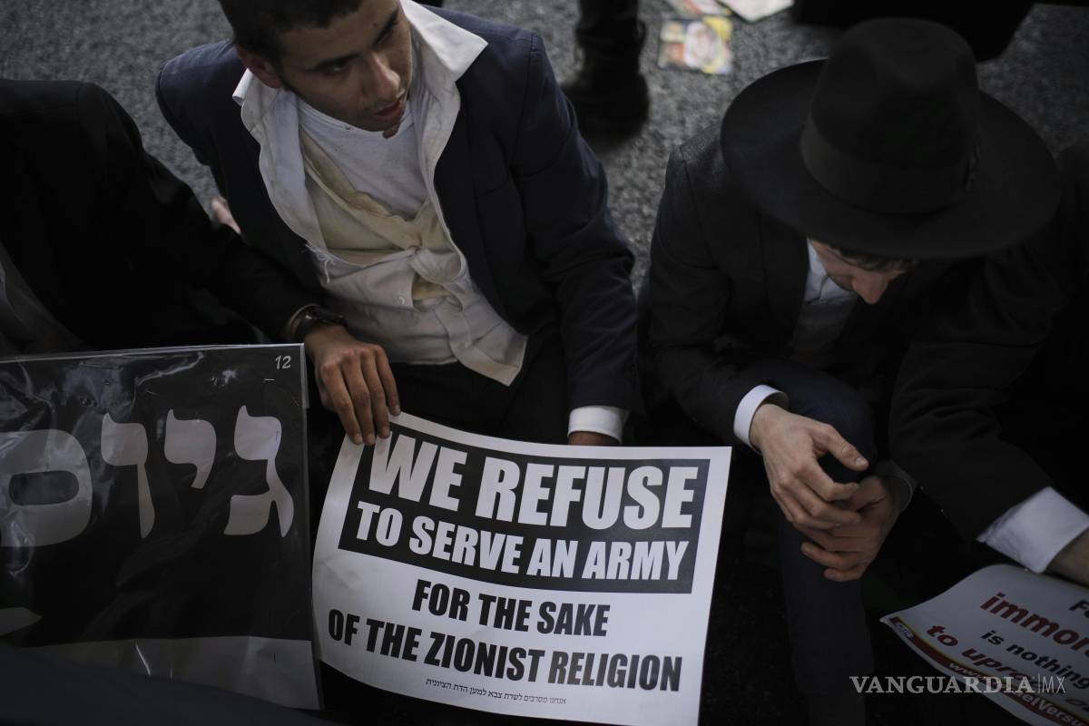 $!Los partidos ultraortodoxos están furiosos porque el ejecutivo no ha logrado aprobar una ley que exima a su comunidad del servicio militar obligatorio.