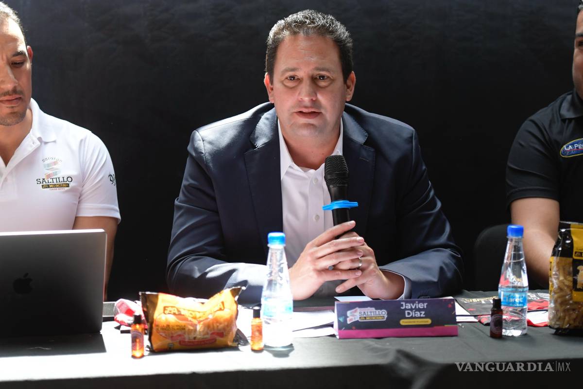 $!El alcalde Javier Díaz González encabezó la presentación oficial del Maratón La Moderna 2025, destacando su impacto positivo en la comunidad y el impulso al deporte en Saltillo.