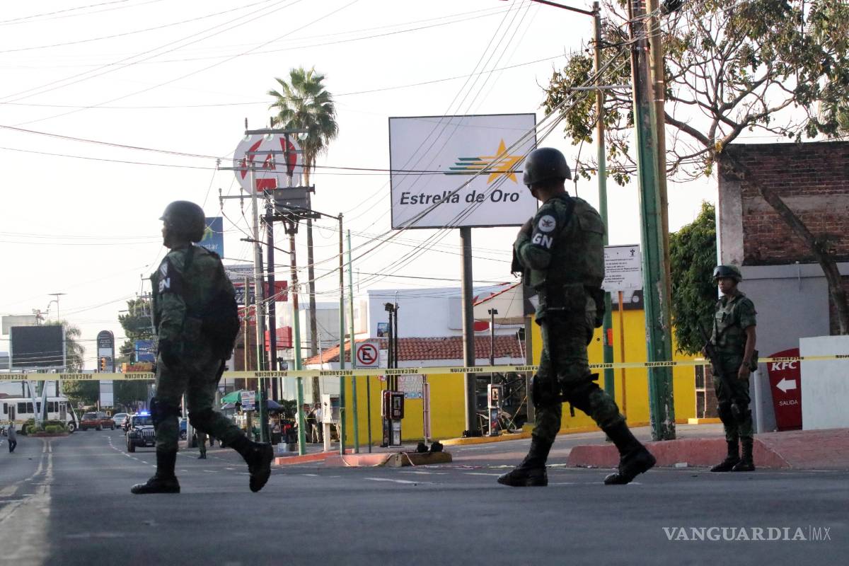 Comando mata a cinco jóvenes en terminal de autobuses de Cuernavaca