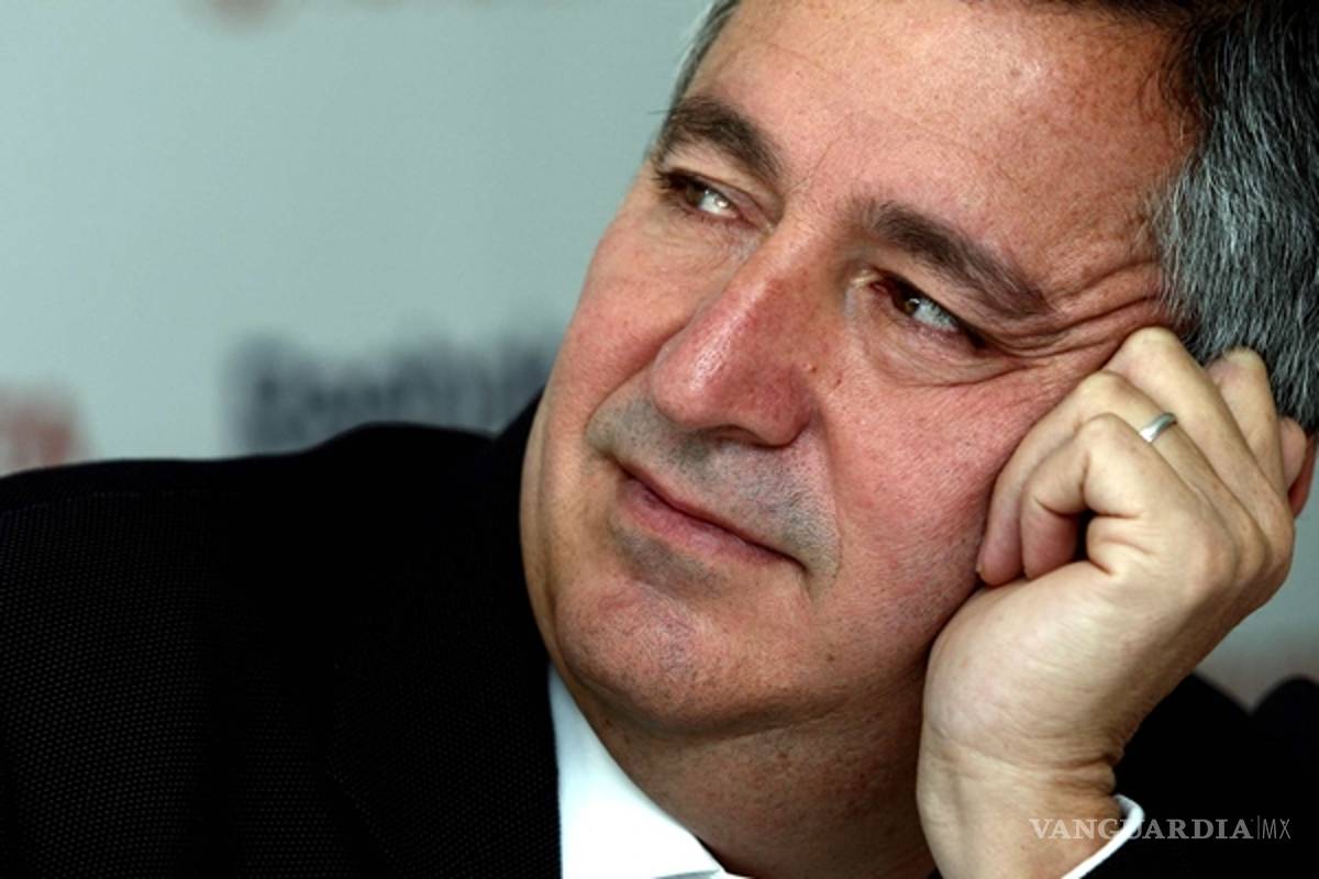 Fanáticos de Chivas crean campaña contra Vergara