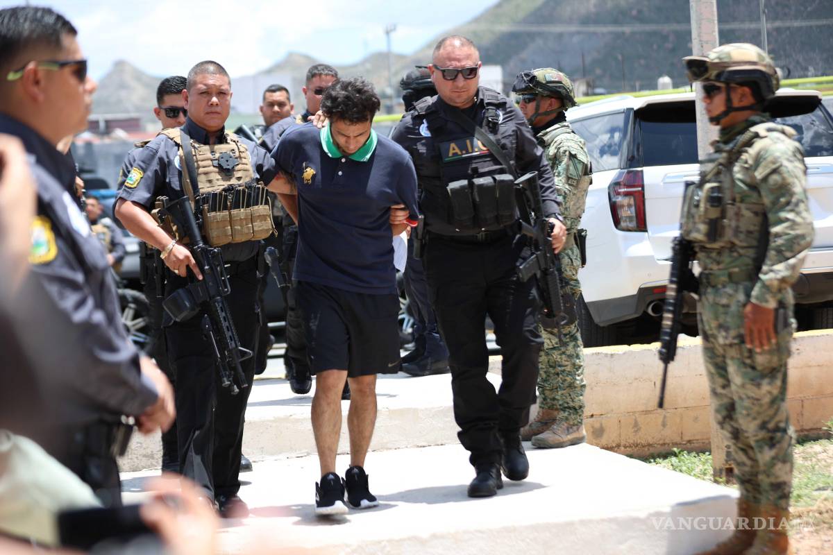 $!Este miércoles, la FGE presentó al responsable de matar a una niña en el municipio de San Juan de Sabinas.